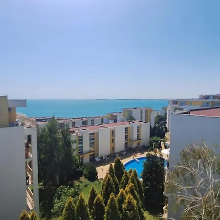 Waves & Pines - Sea View Escape In Sveti Vlas Апартамент Елените