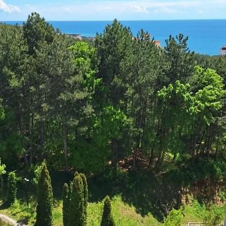 Апартамент Waves & Pines - Sea View Escape In Sveti Vlas