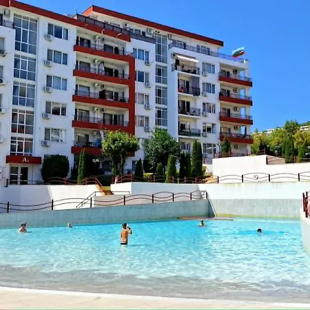 Waves & Pines - Sea View Escape In Sveti Vlas Апартамент Елените